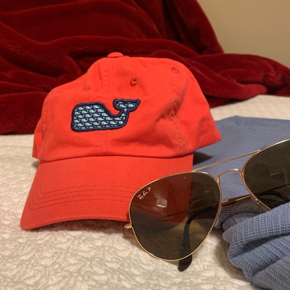 Vineyard vines red hat